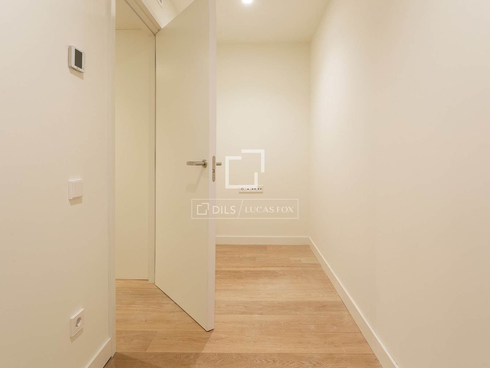 Apartment in Barcelona, Spain 2 bedrooms, 192 sq.m. No. 150930