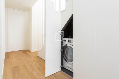 Apartament w Barcelona, Hiszpania 2 sypialnie, 192 mkw. nr 150930 – zdjęcie 12