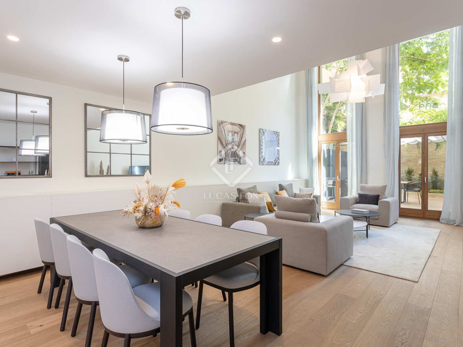 Apartment in Barcelona, Spain 2 bedrooms, 192 sq.m. No. 150930