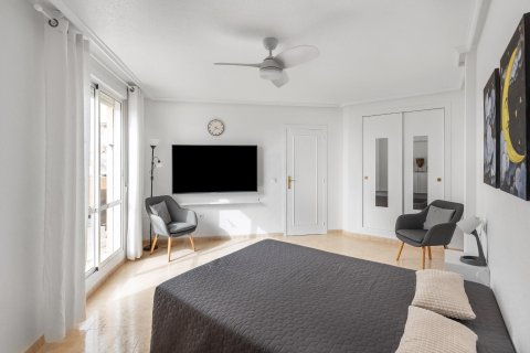 Dzīvoklis pārdošanā Torrevieja, Alicante, Spānijā 3 istabas,  Nr. 156170 - attēls 16