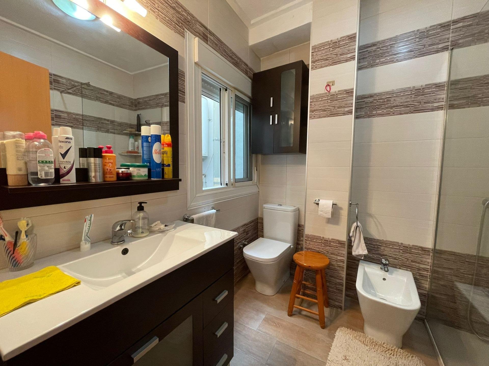 Casa a Benijofar, Alicante, Spagna 3 camere da letto, 200 mq. N° 78957