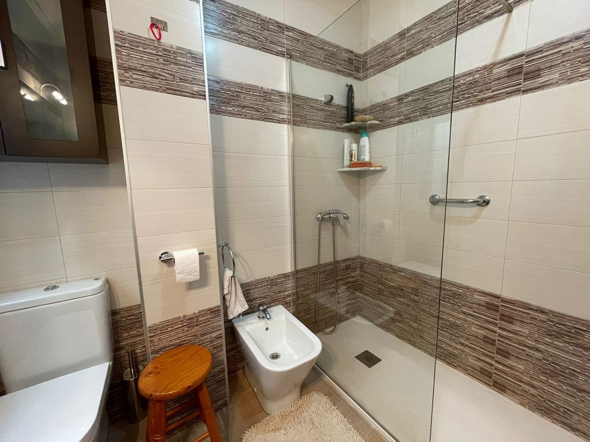 Casa a Benijofar, Alicante, Spagna 3 camere da letto, 200 mq. N° 78957