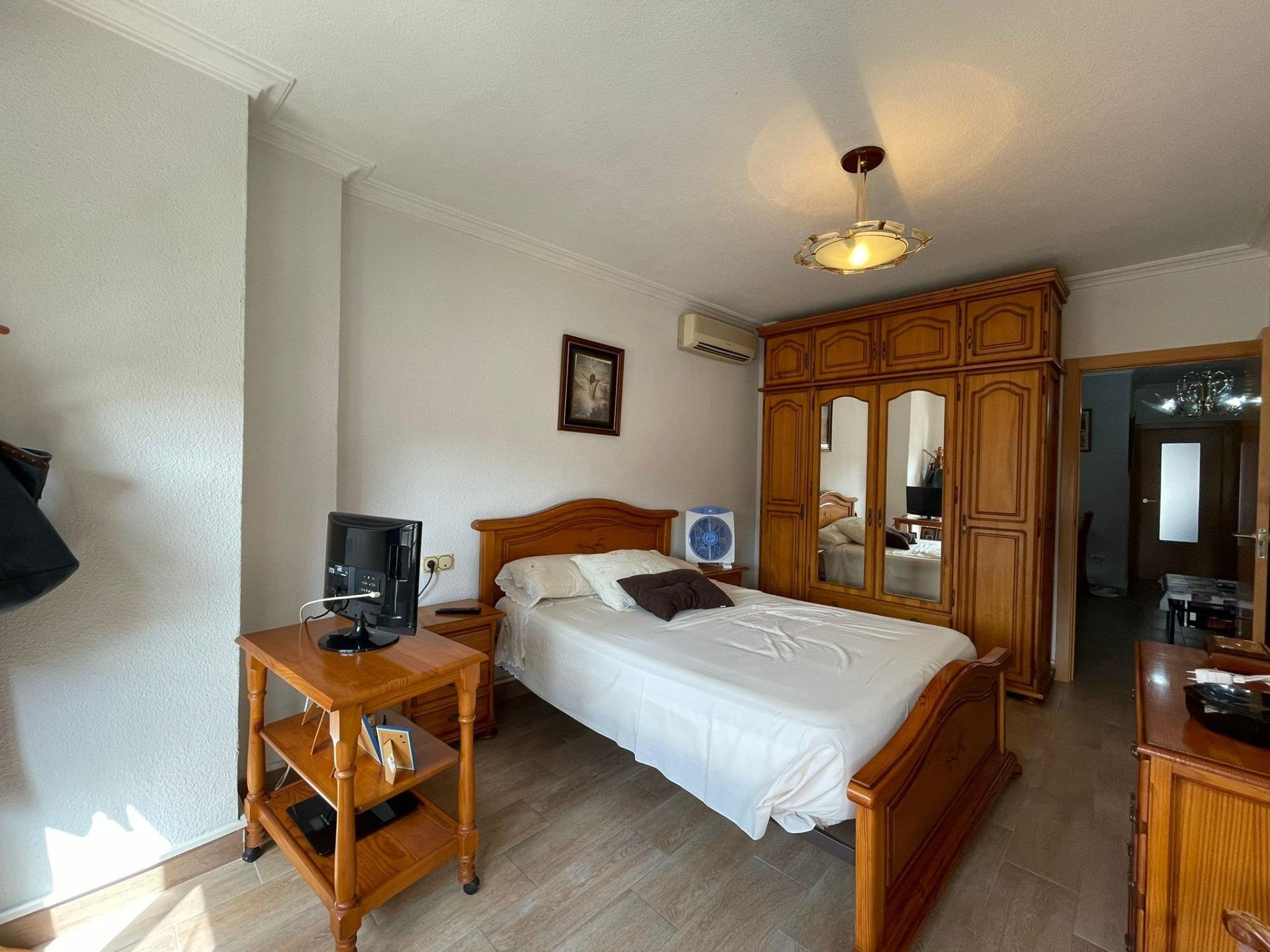 Casa a Benijofar, Alicante, Spagna 3 camere da letto, 200 mq. N° 78957