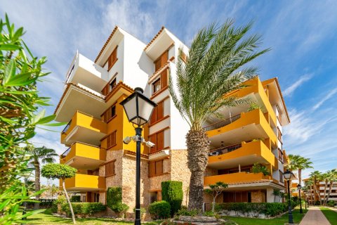 Radhus till salu i Punta Prima, Alicante, Spanien 2 sovrum, 95 kvm. Nr. 141455 - foto 7