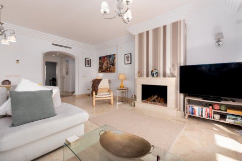 Appartamento in vendita Casares, Malaga, Spagna 2 camere da letto, 102 mq. N° 109520 - foto 11