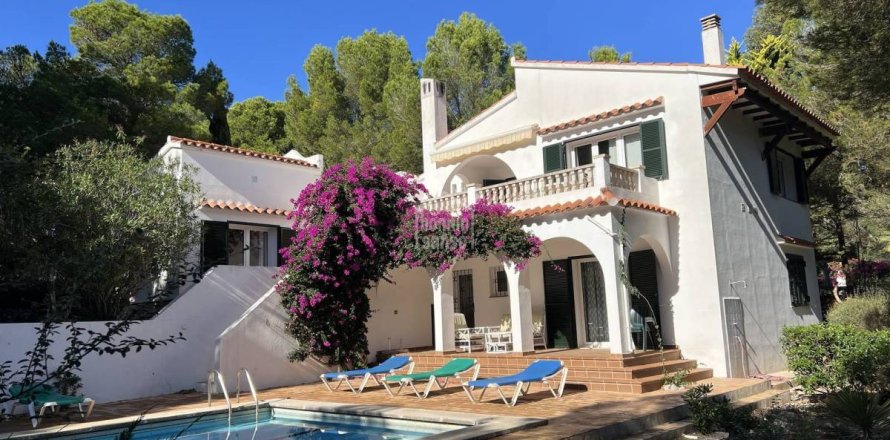 Huvila Es Mercadal, Menorca, Espanja 5 makuuhuonetta, 187 m2 No. 140268
