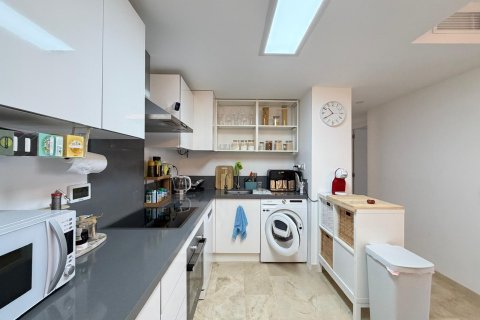 Apartment for sale in Punta Prima, Alicante, Spain 3 bedrooms, 113 sq.m. No. 196816 - photo 16