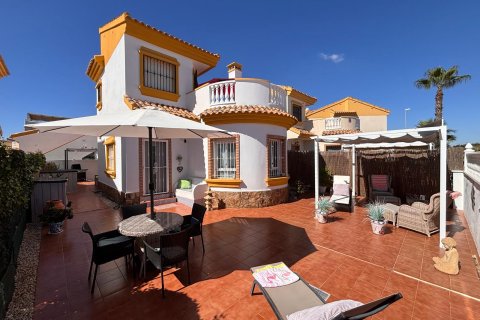 Villa i El Campo, Alicante, Spanien 3 sovrum, 108 kvm. Nr. 196813