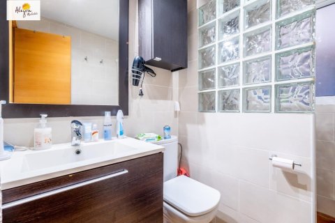 Продажа квартиры в Аликанте, Испания 3 спальни, 88м2 №144593 - фото 17