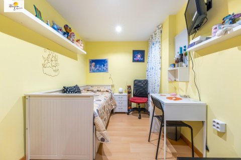 Продажа квартиры в Аликанте, Испания 3 спальни, 88м2 №144593 - фото 4