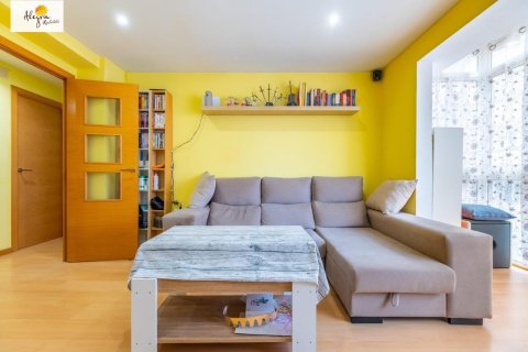 Продажа квартиры в Аликанте, Испания 3 спальни, 88м2 №144593 - фото 3