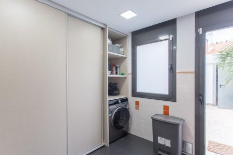 Dzīvoklis pārdošanā Sant Andreu de Llavaneres, Barcelona, Spānijā 3 istabas, 400 m2 Nr. 144591 - attēls 25