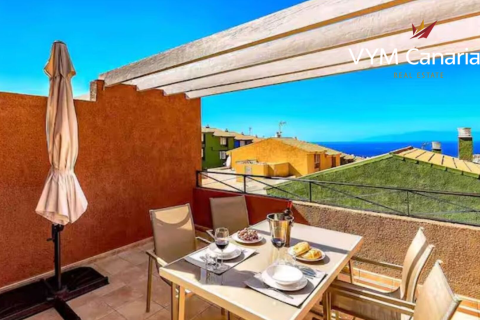 Apartment for sale in Torviscas, Tenerife, Spain 2 bedrooms, 70 sq.m. No. 144592 - photo 1
