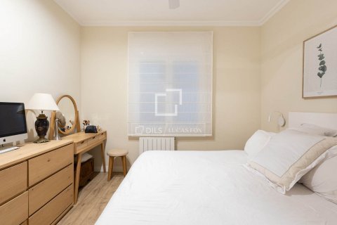Apartment for sale in Barcelona, Spain 3 bedrooms, 150 sq.m. No. 192636 - photo 21