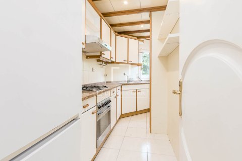 Apartment for sale in Barcelona, Spain 2 bedrooms, 61 sq.m. No. 192631 - photo 11