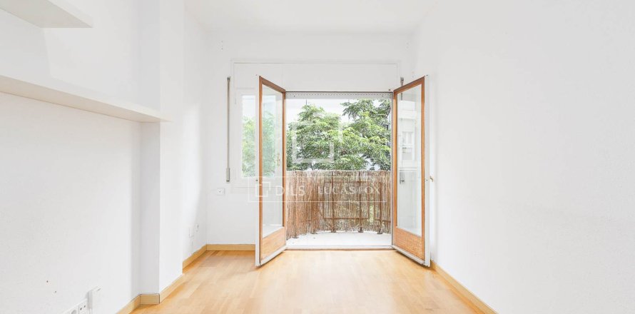 Apartment in Barcelona, Spain 2 bedrooms, 61 sq.m. No. 192631