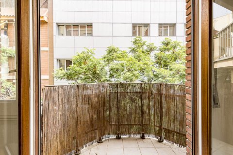 Apartment for sale in Barcelona, Spain 2 bedrooms, 61 sq.m. No. 192631 - photo 5