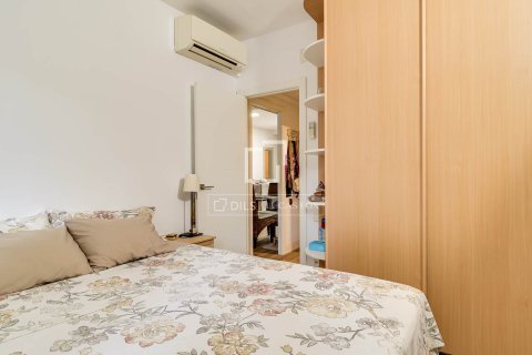 Apartment for sale in Barcelona, Spain 3 bedrooms, 96 sq.m. No. 192632 - photo 12