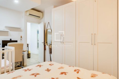 Apartment for sale in Barcelona, Spain 3 bedrooms, 96 sq.m. No. 192632 - photo 30