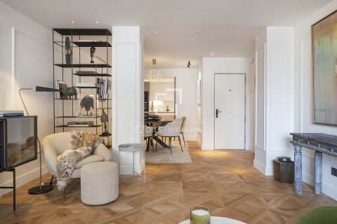 Wohnung zum Verkauf in Barcelona, Spanien 3 Schlafzimmer, 137 m2 Nr. 192633 - Foto 12