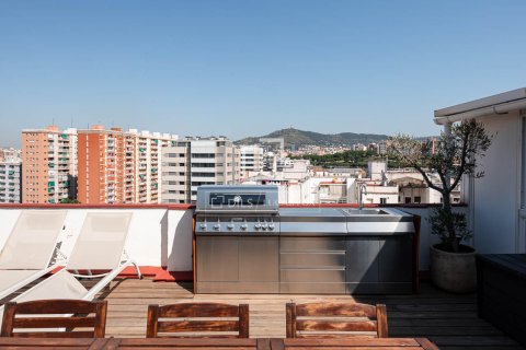 Penthouse for sale in Barcelona, Spain 1 bedroom, 62 sq.m. No. 192630 - photo 11