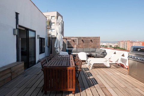 Penthouse for sale in Barcelona, Spain 1 bedroom, 62 sq.m. No. 192630 - photo 10