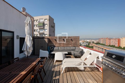 Penthouse for sale in Barcelona, Spain 1 bedroom, 62 sq.m. No. 192630 - photo 17