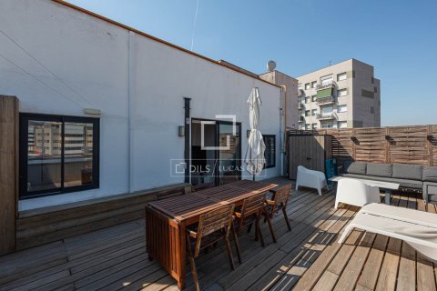 Penthouse for sale in Barcelona, Spain 1 bedroom, 62 sq.m. No. 192630 - photo 16
