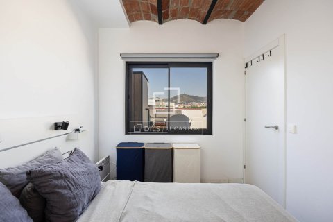 Penthouse for sale in Barcelona, Spain 1 bedroom, 62 sq.m. No. 192630 - photo 6