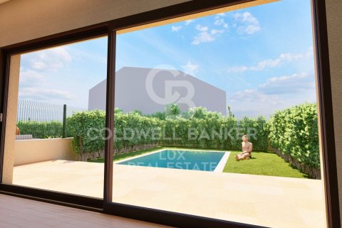 Hus till salu i Girona, Spanien 6 sovrum, 235 kvm. Nr. 160216 - foto 2