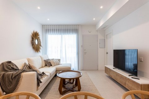 Apartment à vendre à Pilar de la Horadada, Alicante, Espagne, 3 chambres, 92 m2 No. 144935 - photo 1