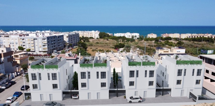 Villa i Guardamar del Segura, Alicante, Spanien 4 sovrum, 172 kvm. Nr. 144933