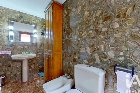 House à vendre à Roda de Berà, Tarragona, Espagne, 5 chambres, 253 m2 No. 188415 - photo 12