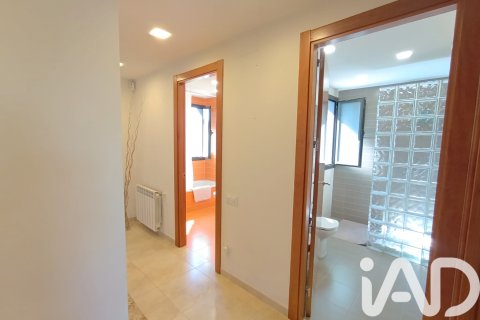 House à vendre à Caldes de Montbui, Barcelona, Espagne, 5 chambres, 325 m2 No. 188416 - photo 17