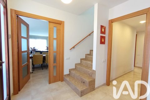 House à vendre à Caldes de Montbui, Barcelona, Espagne, 5 chambres, 325 m2 No. 188416 - photo 3