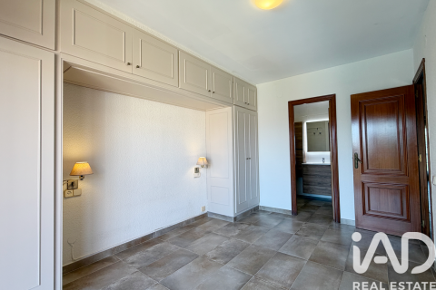 House for rent in Premia De Mar, Barcelona, Spain 4 bedrooms, 245 sq.m. No. 188519 - photo 10