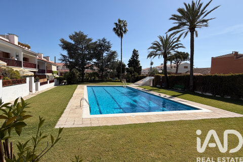House for rent in Premia De Mar, Barcelona, Spain 4 bedrooms, 245 sq.m. No. 188519 - photo 24