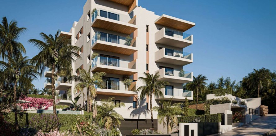 Apartment in Estepona, Malaga, Spain 3 bedrooms, 112.79 sq.m. No. 173994