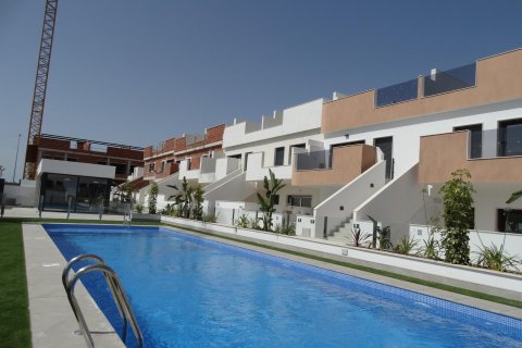 Bungalow à vendre Pilar de la Horadada, Alicante, Espagne, 3 chambres, 96 m2 No. 135266 - photo 1