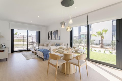Apartment à vendre à Torrevieja, Alicante, Espagne, 3 chambres, 96 m2 No. 135268 - photo 10