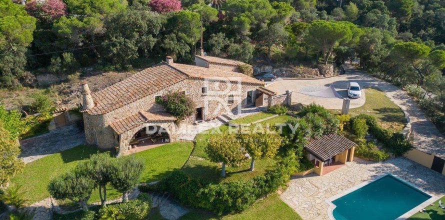 Willa w Santa Cristina d'Aro, Girona, Hiszpania 5 sypialni, 500 mkw. nr 176792