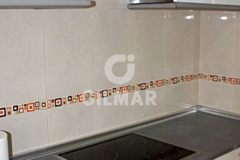 Apartment for sale Madrid, Spain 6 bedrooms, 131 sq.m. No. 113419 - photo 8