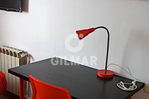 Apartment for sale Madrid, Spain 6 bedrooms, 131 sq.m. No. 113419 - photo 16