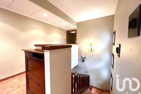 Dom w Alcanar, Tarragona, Hiszpania 5 sypialni, 253 mkw. nr 153250 – zdjęcie 29