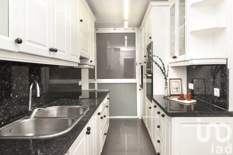 Lägenhet till salu i Barcelona, Spanien 4 sovrum, 90 kvm. Nr. 153248 - foto 9