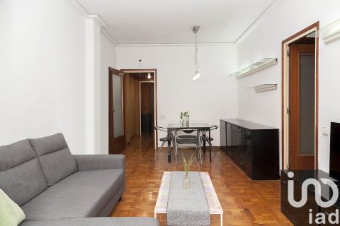 Lägenhet till salu i Barcelona, Spanien 4 sovrum, 90 kvm. Nr. 153248 - foto 7