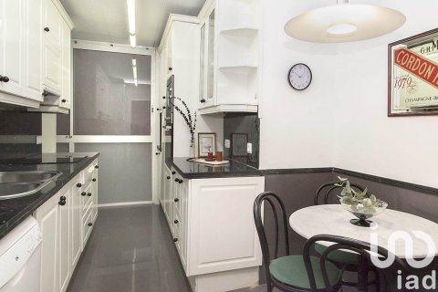 Lägenhet till salu i Barcelona, Spanien 4 sovrum, 90 kvm. Nr. 153248 - foto 24