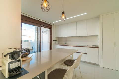 Lägenhet till salu i Alicante, Spanien 2 sovrum, 65 kvm. Nr. 148750 - foto 10