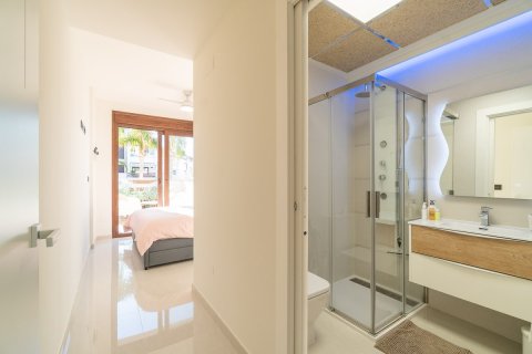 Lägenhet till salu i Alicante, Spanien 2 sovrum, 65 kvm. Nr. 148750 - foto 22