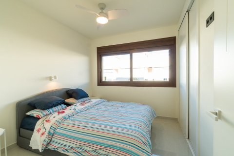 Lägenhet till salu i Alicante, Spanien 2 sovrum, 65 kvm. Nr. 148750 - foto 19